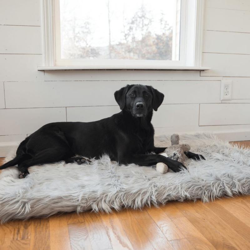 Animals PupRug by Paw.com™ Faux Fur Orthopedic Dog Bed – Rectangle Grey | Medium (40In L X 30In W) | Dogs Animals (C-E) Animals